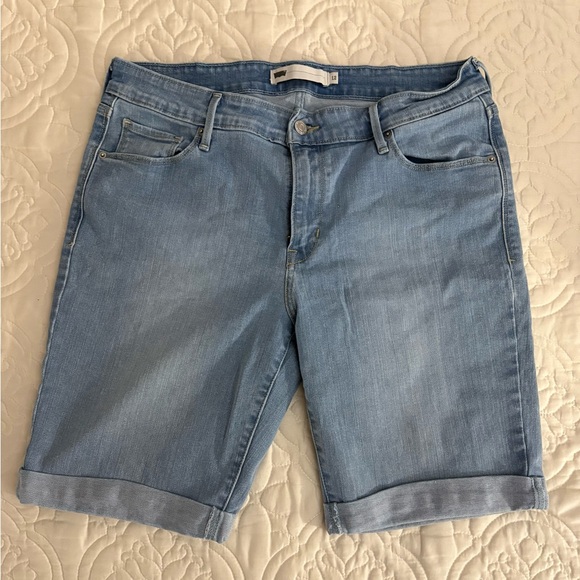 Levi's Light Blue Jean Shorts for Women Size 12 - Picture 1 of 5